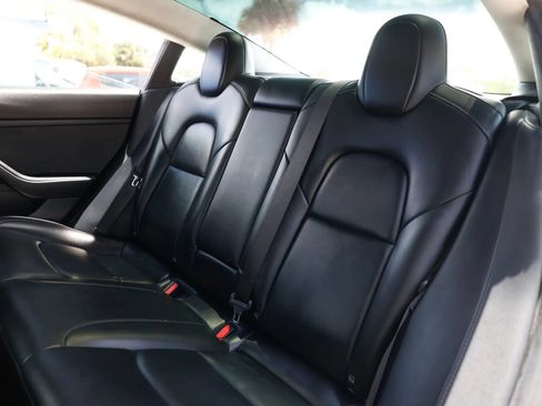 Used 2021 Tesla Model 3 Standard Range Plus RWD image 19