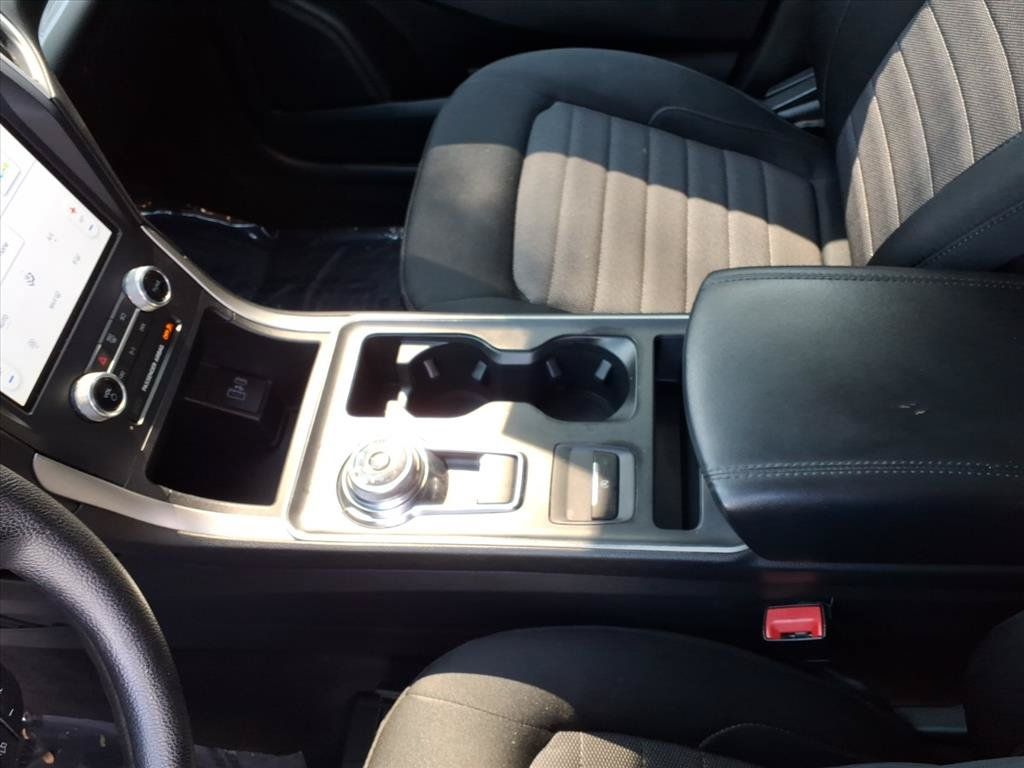 Used 2022 Ford Edge SE w/ Black Appearance Package AWD/4WD image 14