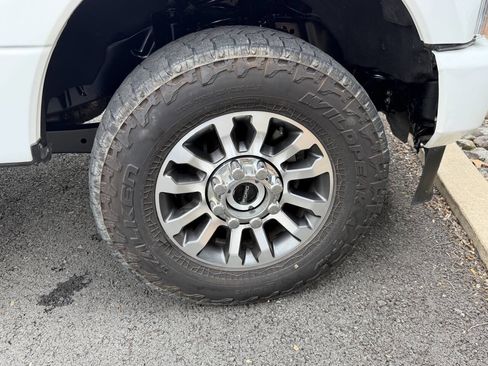 Used 2022 Ford F250 Lariat image 45