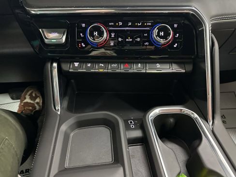 New 2026 GMC Sierra 3500 Denali Ultimate AWD/4WD image 38