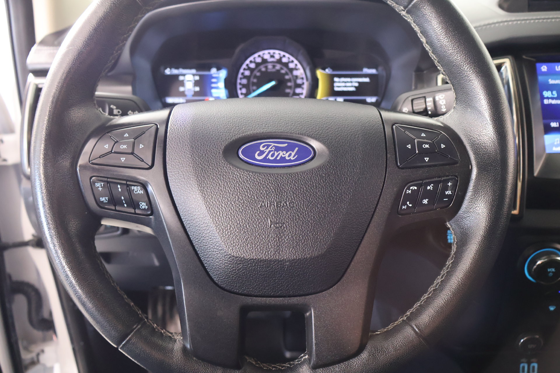 Used 2021 Ford Ranger Lariat w/ Tremor Off-Road Package AWD/4WD image 3