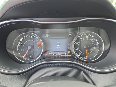 Used 2019 Jeep Cherokee Limited FWD image 20