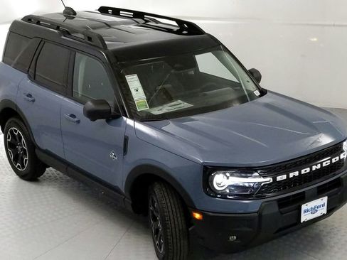 New 2025 Ford Bronco Sport Outer Banks w/ Outer Banks Tech Package+ image 13