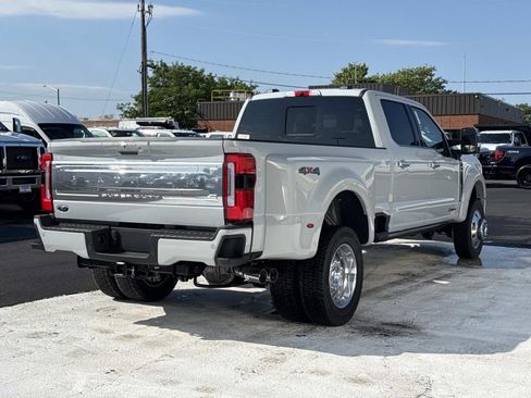 New 2026 Ford F450 Platinum AWD/4WD image 3