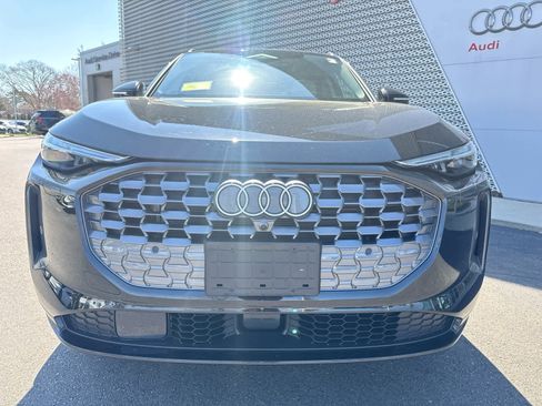 Used 2025 Audi Q5 Premium Plus w/ Premium Plus AWD/4WD image 3