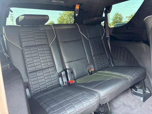 Used 2023 Cadillac Escalade V AWD/4WD image 39
