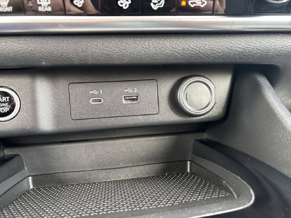 Certified 2023 Nissan Rogue SV FWD image 26
