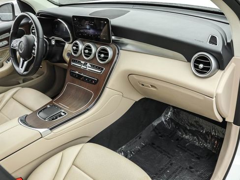 Used 2022 Mercedes-Benz GLC 300 4MATIC image 34
