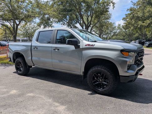 Used 2023 Chevrolet Silverado 1500 Custom Trail Boss AWD/4WD image 2