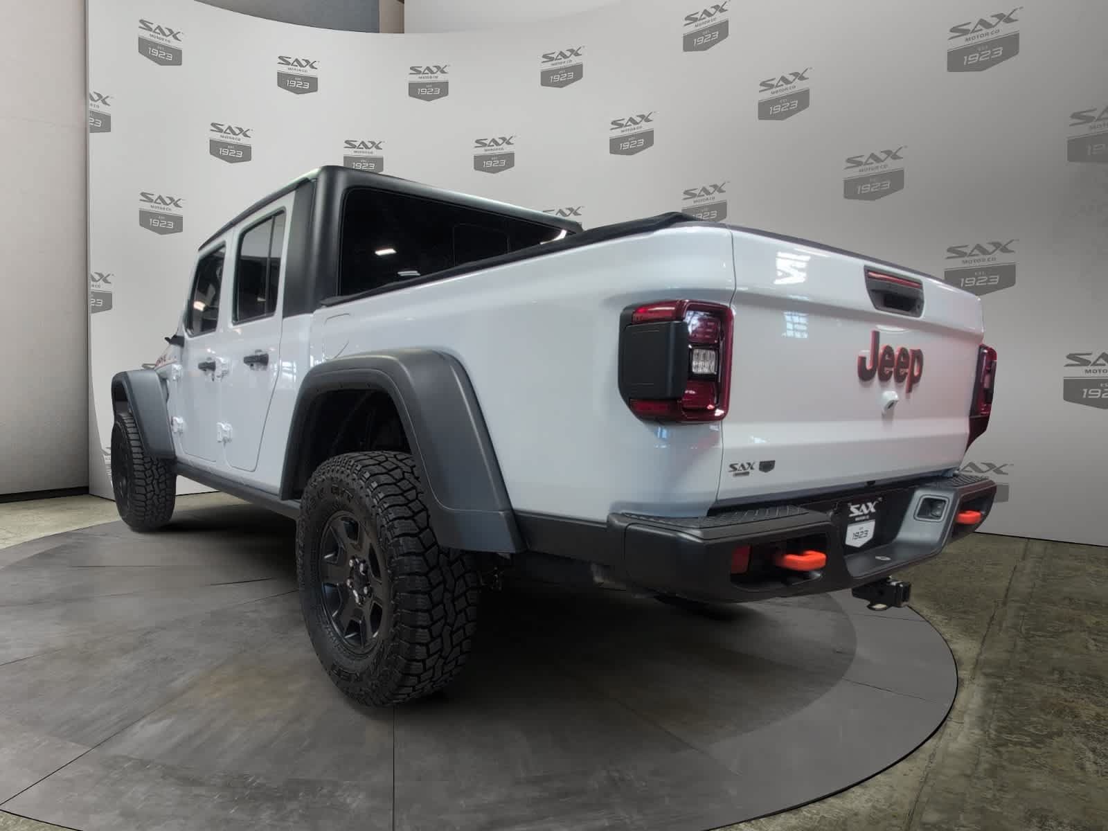Used 2021 Jeep Gladiator Mojave w/ Dual Top Group AWD/4WD image 3