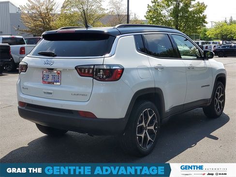 Used 2025 Jeep Compass Limited w/ Sun & Sound Group image 4