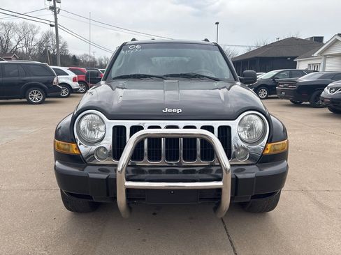 Used 2006 Jeep Liberty Limited image 3