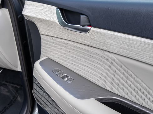 Used 2024 Hyundai Palisade Calligraphy image 16