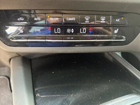 Used 2023 Buick Envision Preferred FWD image 14