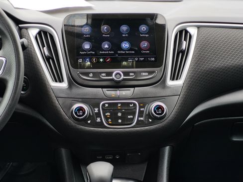 Used 2024 Chevrolet Malibu LT image 16