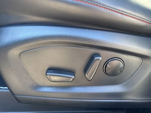 Used 2025 Ford Explorer ST-Line image 17