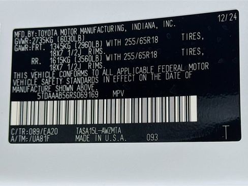 Certified 2024 Toyota Grand Highlander AWD image 16