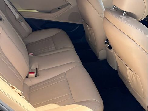 Used 2018 Genesis G80 3.8 RWD image 17