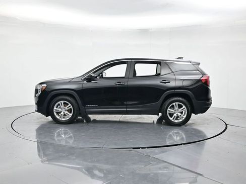 Used 2022 GMC Terrain SLE image 7
