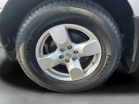 Used 2006 Nissan Frontier LE w/ (X01) Leather Pkg AWD/4WD image 29