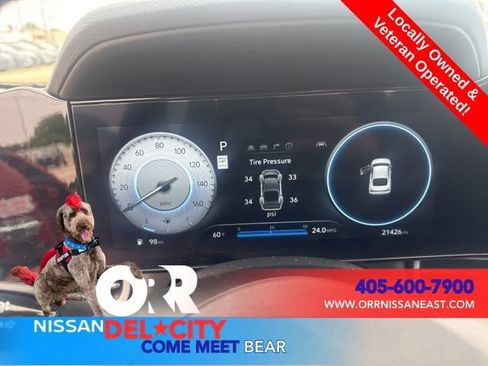 Used 2025 Hyundai Elantra SEL FWD image 22