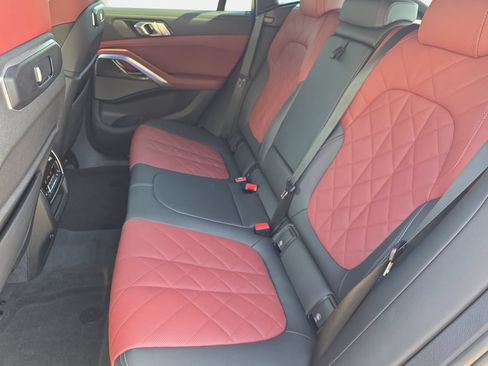 Used 2024 BMW X6 M60i w/ Climate Comfort Package AWD/4WD image 14