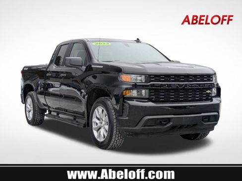 Used 2022 Chevrolet Silverado 1500 Custom image 1