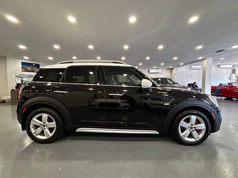 Used 2018 MINI Cooper Countryman FWD image 8