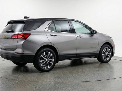 Used 2025 Chevrolet Equinox LT image 9