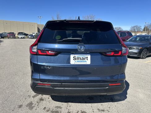 Used 2023 Honda CR-V EX image 9