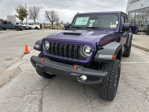 New 2026 Jeep Gladiator Mojave image 11