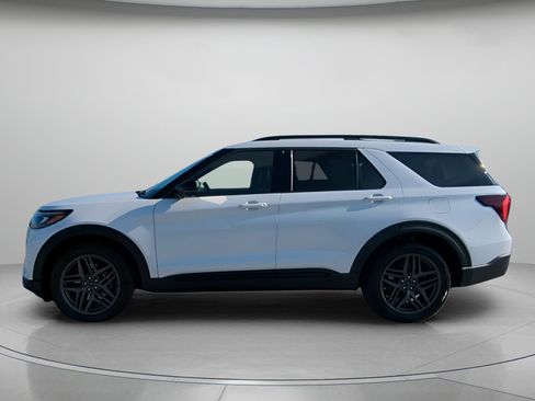 New 2026 Ford Explorer ST RWD image 16