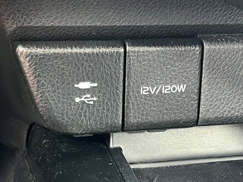 Used 2019 Toyota Camry LE w/ Convenience Package image 24