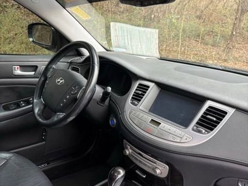 Used 2013 Hyundai Genesis 5.0 R-Spec image 20