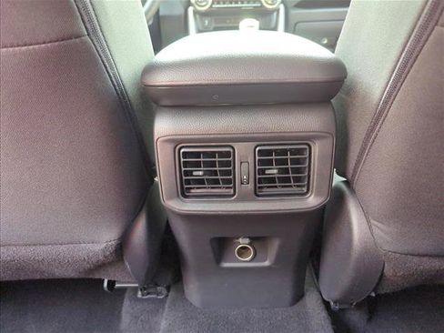Used 2025 Toyota RAV4 LE AWD/4WD image 23