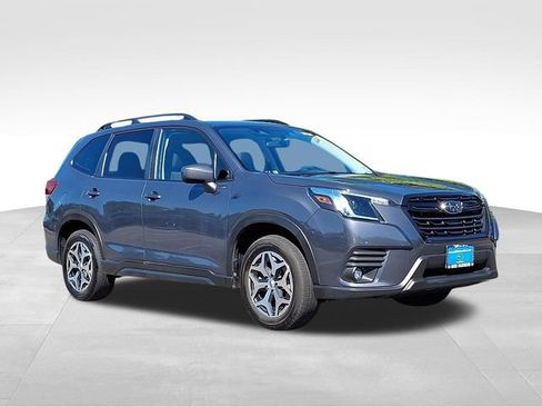 Used 2024 Subaru Forester Premium AWD/4WD image 1