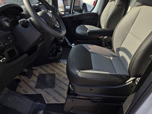 New 2025 RAM ProMaster 3500 w/ Roll-Up Rear Door Package image 19