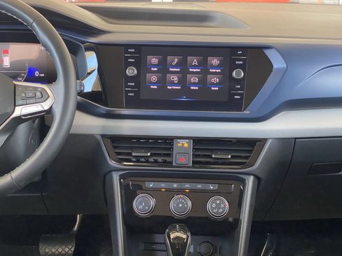 Certified 2023 Volkswagen Taos SE FWD image 31