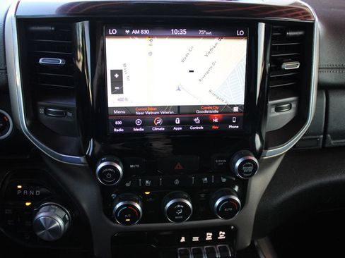 Used 2019 RAM 1500 Laramie AWD/4WD image 14