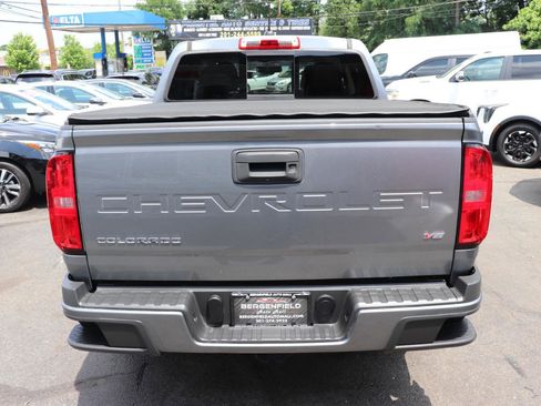 Used 2022 Chevrolet Colorado LT w/ LPO, Tonneau and Step Package AWD/4WD image 4