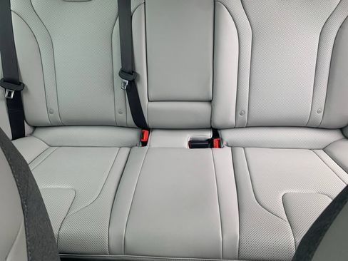 Certified 2024 Hyundai Elantra Limited FWD image 28