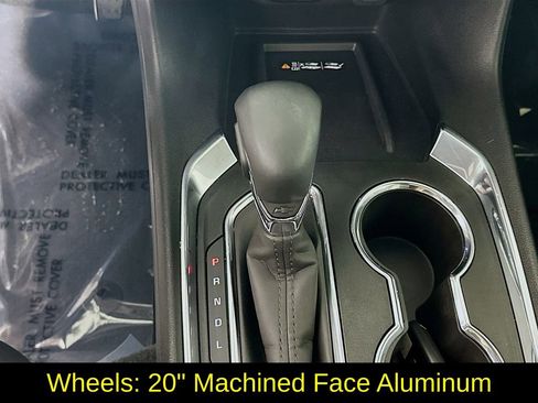 Used 2023 Chevrolet Traverse LT w/ LT Premium Package image 23