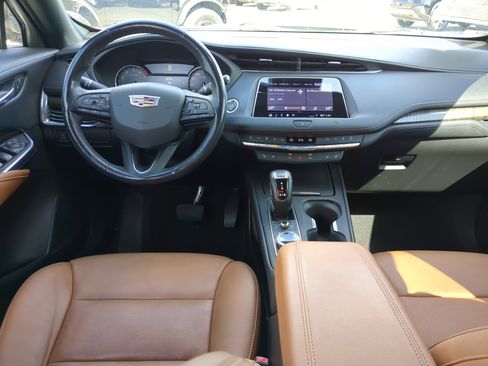 Used 2019 Cadillac XT4 Premium Luxury image 13