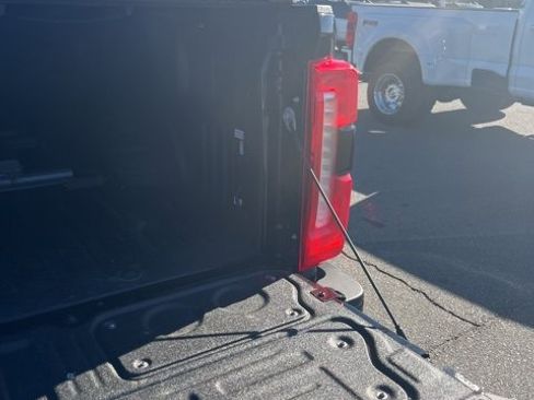 Used 2024 Ford F250 Lariat w/ Lariat Ultimate Package image 39