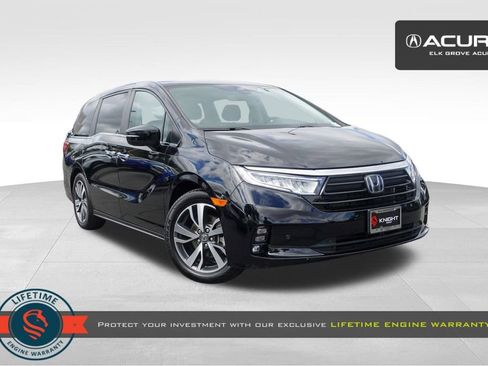Used 2023 Honda Odyssey Touring image 1