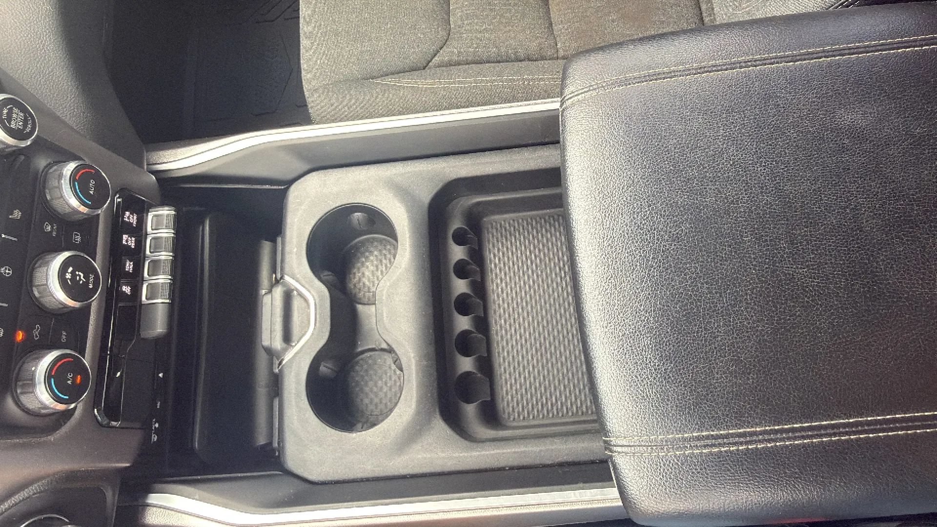 Used 2019 RAM 1500 Big Horn AWD/4WD image 18
