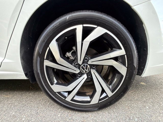 Used 2025 Volkswagen Jetta SEL FWD image 19