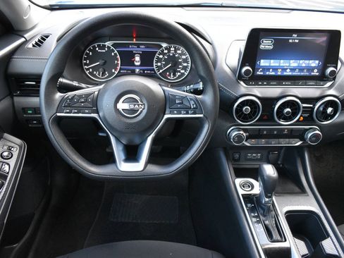 Used 2024 Nissan Sentra SV FWD image 13