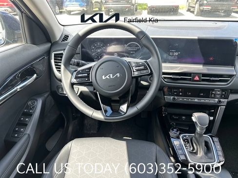 New 2026 Kia Seltos EX AWD/4WD image 13