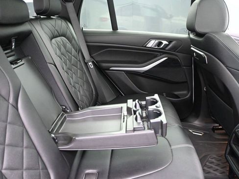 Used 2024 BMW X5 xDrive40i w/ M Sport Package AWD/4WD image 29
